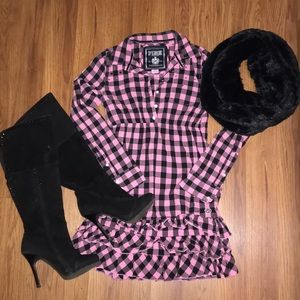 VS Pink Ruffle bottom plaid dress